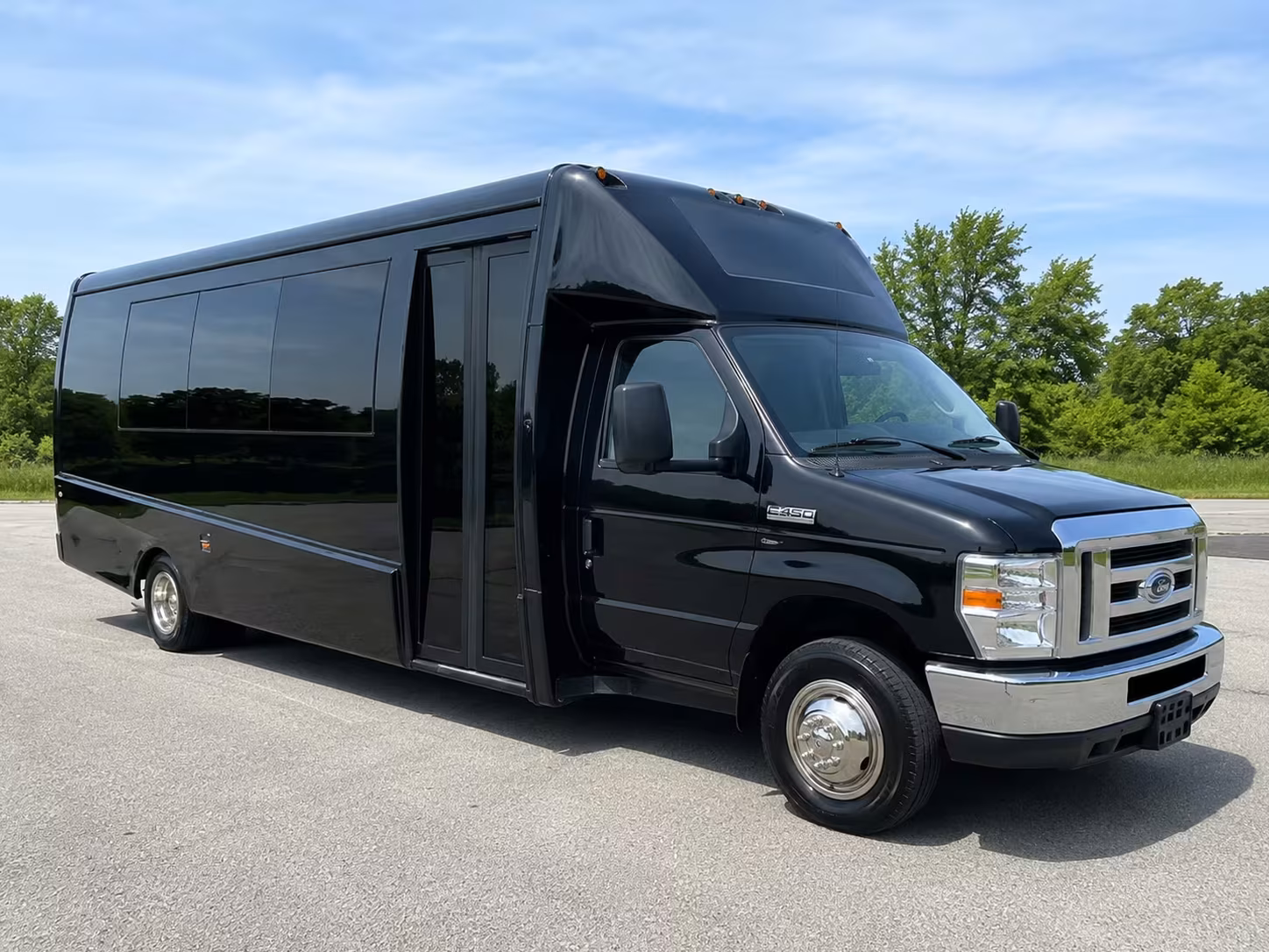 pueblo minibus shuttles for bridal parties and rehearsal dinners